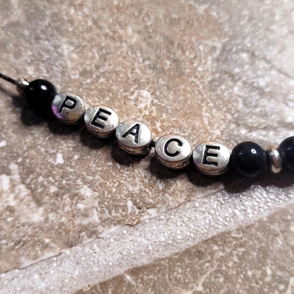 ☮️ HAND-CRAFTED NECKLACE - Picture 4 of 7